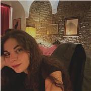 Laureanda in CTF impartisce lezioni a bambini delle scuole elementari di Italiano, Matematica, storia, geografia ecc